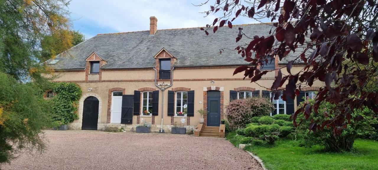 Au Nid Des Champs, Agreable Chambre D'Hotes, Proche De Chartres Dammarie  Zewnętrze zdjęcie